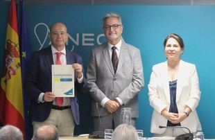 La CEU UCH recibe el sello WFME para su Grado en Medicina