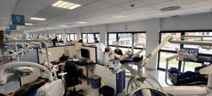 La Clínica Universitaria UEMC realiza más de 8.800 tratamientos odontológicos en 2025