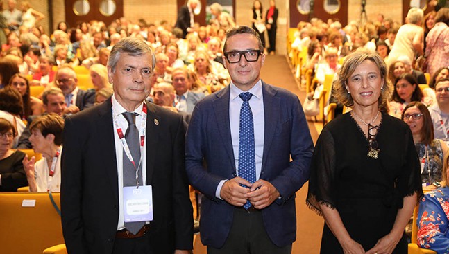 La Facultad de Farmacia de la USAL celebra su 50 aniversario con más de 500 exalumnos