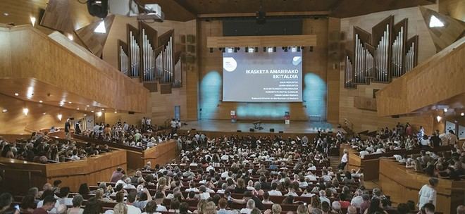 Graduación de la Facultad de Humanidades en el Palacio Euskalduna de Bilbao