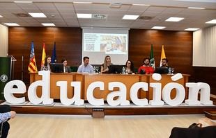 La Facultad de Magisterio conecta universidad y educación escolar