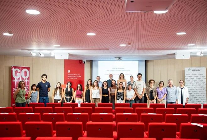 La Fundació Antiga Caixa Manlleu otorga 10.180 euros en ayudas para estudiantes internacionales