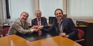 Renovación del convenio entre la Fundació Maria Pou y UIC Barcelona para becas educativas