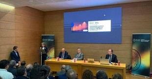 Expertos analizan la contaminación lumínica y su gestión en Cartagena