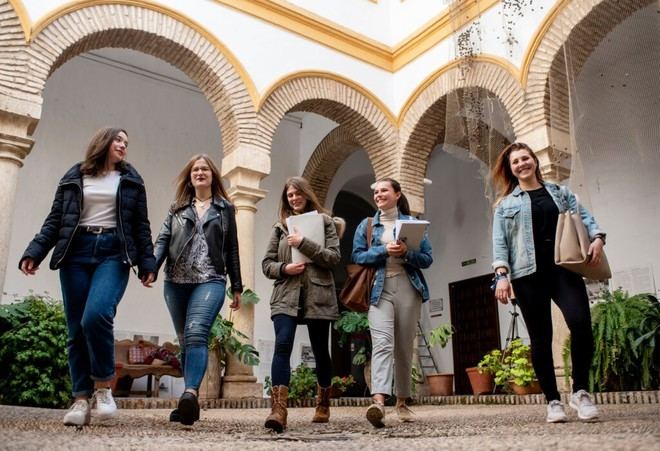 La Junta aprueba 85 nuevos títulos universitarios para el curso 2025/2026