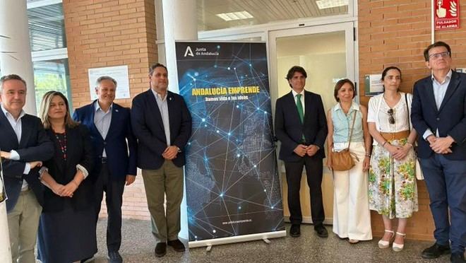 La Junta apoya a 72 universitarios en la creación de 68 empresas en Almería