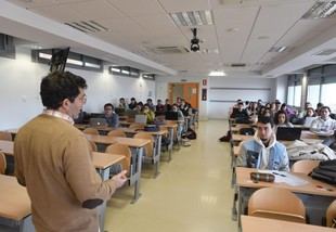Junta de Andalucía lanza la evaluación de complementos 2026 para docentes universitarios