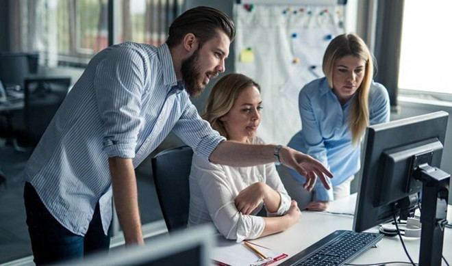 Andalucía Emprende presenta un catálogo digital con 130 oportunidades de negocio para jóvenes