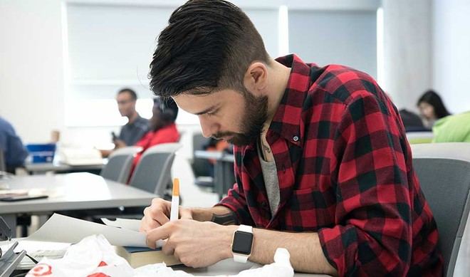 La Junta de Andalucía lista para adjudicar plazas de IA e Ingeniería Biomédica si el Ministerio verifica los grados
