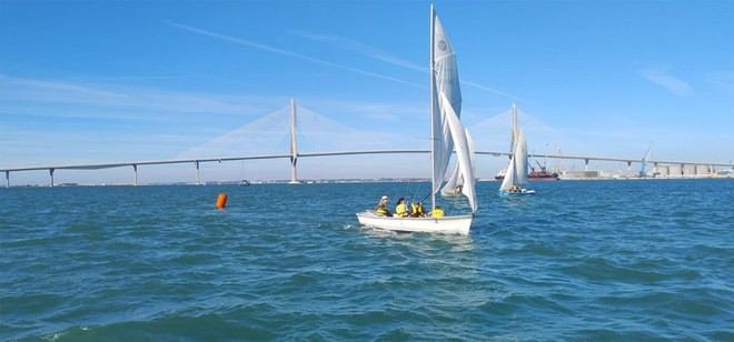 Inicia la Liga de Regatas UCA 2025/2026 con la primera prueba en Cádiz