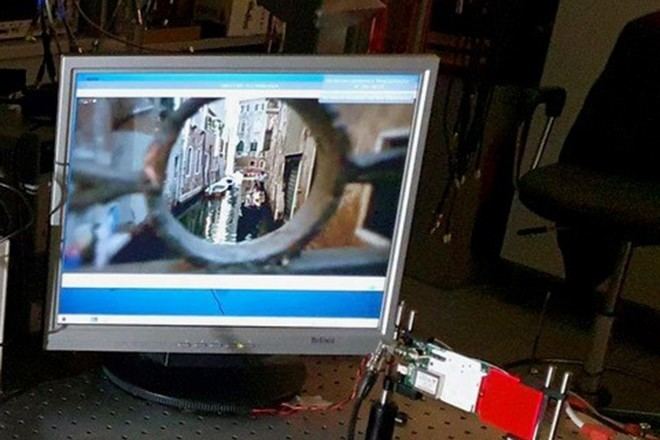 Nuevas redes ópticas inalámbricas basadas en luz visible revolucionan la comunicación