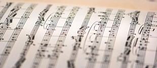 Estreno de un programa musical en Radio Buñol por el profesor Alberto Martí