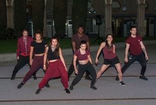 La Primavera de les Arts inicia con la poeta Raquel Santanera en la UdL