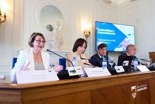 Eva Alcón propone una estrategia nacional para fortalecer el papel de las universidades en la transformación social y económica