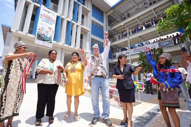 Inauguran la primera Escuela Bicentenario en la Amazonía peruana