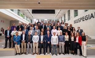 La UPNA celebra 30 años de su primera promoción de ingenieros en Telecomunicación