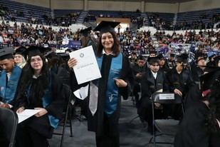 Laura Favela, de niña a veterinaria tras la pérdida de su conejito