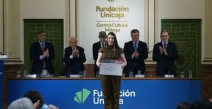 Celia Martínez Pérez, egresada de la UJA, recibe el Premio Andaluz a la Mejor Trayectoria Académica en Derecho y Administración Pública