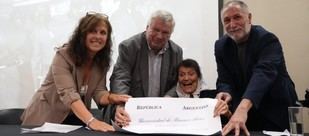 La UBA reconoce a Taty Almeida con el doctorado honoris causa