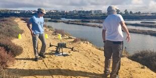 La UCA crea una innovadora tecnología con drones para mapear marismas