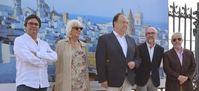 Exposición en Cádiz celebra 75 años de Cursos de Verano de la UCA