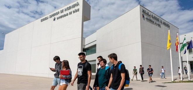 La UCA licita una planta solar que cubrirá el 25% de su consumo eléctrico
