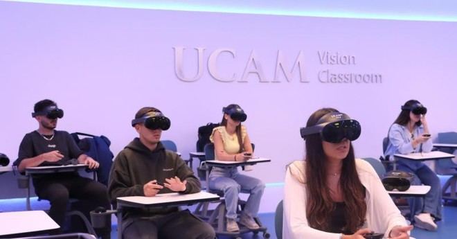 La UCAM utiliza el metaverso para ayudar a niños con autismo en la formación de psicólogos