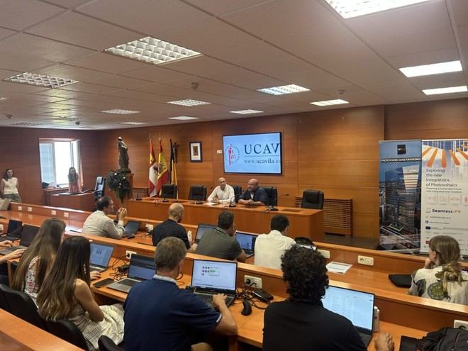 La UCAV celebra la asamblea del proyecto europeo Seamless-PV con Onyx Solar