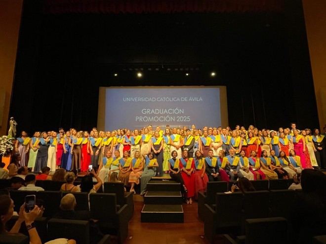 La UCAV celebra la graduación de su promoción 2025 en dos ceremonias