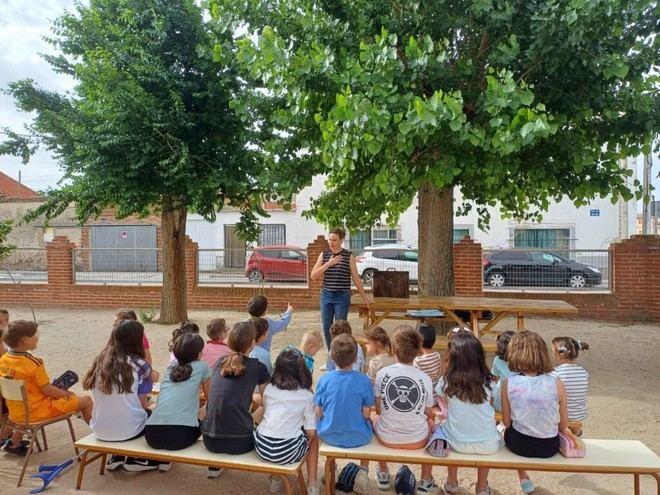 La UCAV impulsa talleres de ciencia y lectura en el CRA Baja Moraña