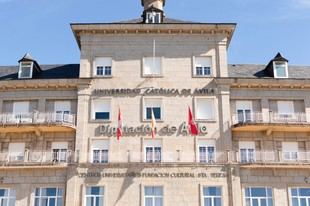 La UCAV destaca entre las mejores universidades de Castilla y León en empleabilidad e investigación según el Informe CYD