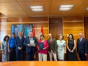 UCAV y Junta de Castilla y León firman convenio para investigación sanitaria
