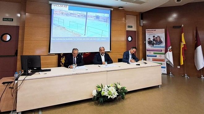 Inauguran pista multideporte en la UCLM de Talavera de la Reina