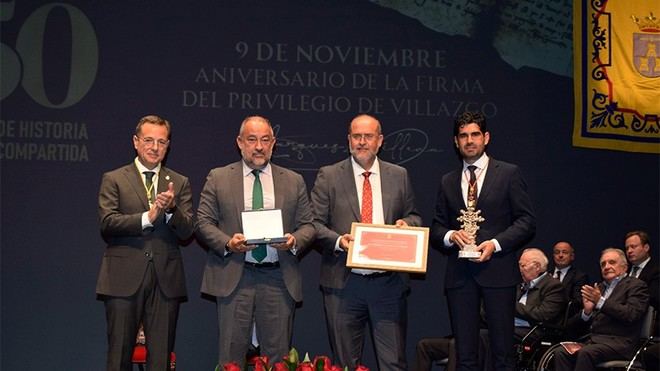 La UCLM recibe la Medalla al Mérito Municipal de Albacete