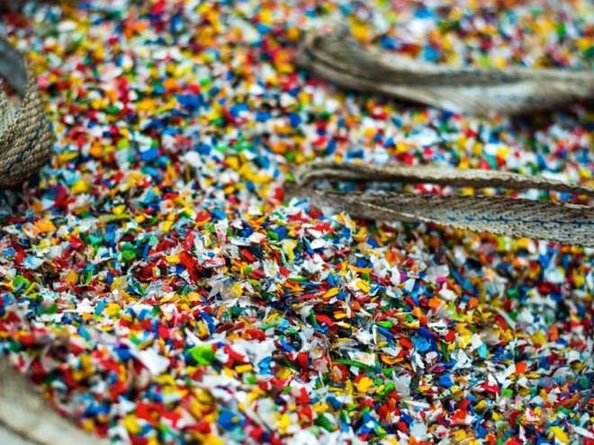 La UdG inicia un proyecto europeo para crear plásticos reciclables