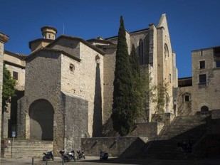 La UdG concluye un estudio sobre sus fondos bibliográficos antiguos