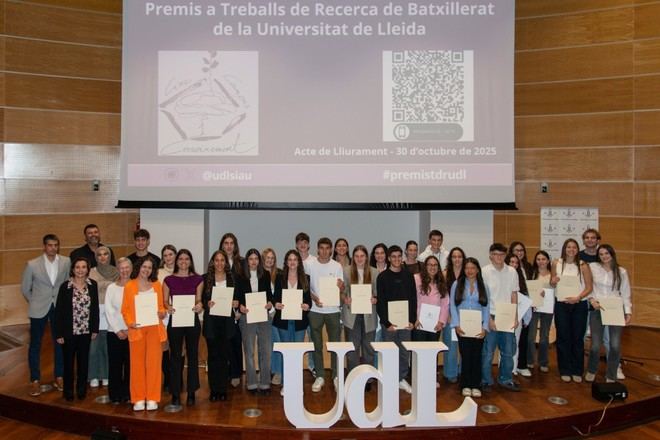 La UdL premia la investigación de estudiantes de bachillerato