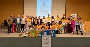Graduación de 18 estudiantes en el curso de FEADI de la UHU para personas con discapacidad intelectual