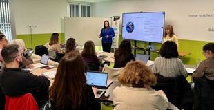 La UJA promueve la internacionalización de su formación con docencia colaborativa