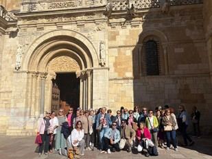 La ULE organiza actividades intergeneracionales por el Día Mundial de las Personas Mayores en León y Ponferrada