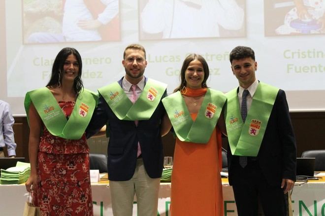 La ULE celebra la graduación de 100 nuevos educadores físicos deportivos