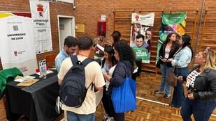 La ULE refuerza su presencia académica en Latinoamérica y atrae estudiantes de Costa Rica, Colombia y Perú