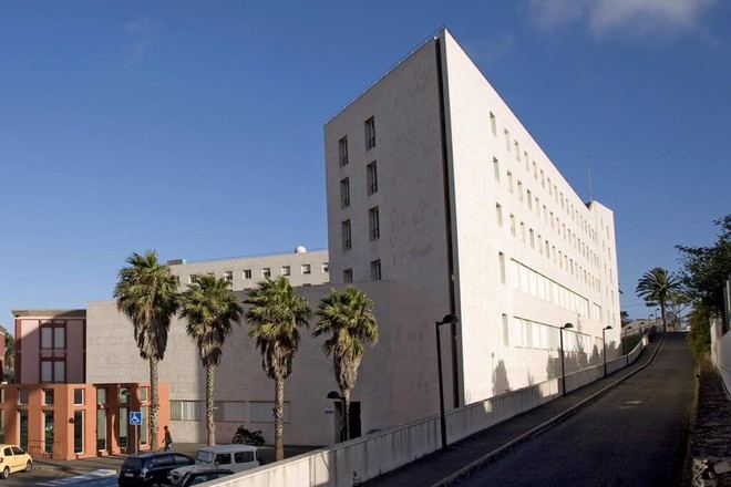 La ULL se posiciona entre las diez mejores universidades de España para estudiar Física