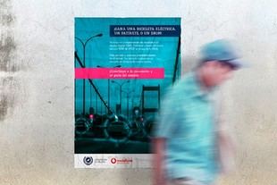 La UMA y Vodafone impulsan un innovador proyecto de movilidad urbana con estudiantes