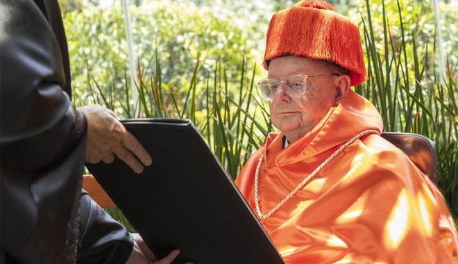 La Universidad Anáhuac México premia a Juan Francisco Beckmann con doctorado