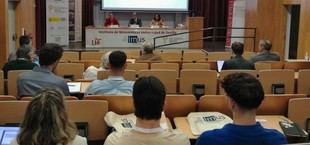 Universidad de Cádiz promueve red de excelencia matemática en congreso AMR65