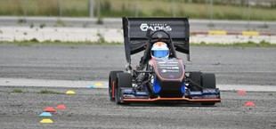 La Universidad de Cádiz presenta su G24EVO en la Formula Student Spain en Barcelona