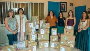 Universidad de Huelva impulsa la campaña 'Lápices Solidarios' para ayudar a niños en barrios vulnerables