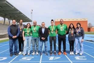 La Universidad de León rinde homenaje a los medallistas del ULE Sprint en el Campeonato de España