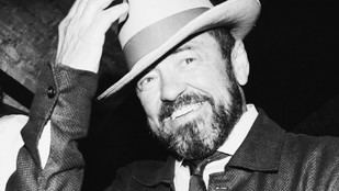 La Universidad de León rinde homenaje al profesor Gonzalo Baladrón tras su fallecimiento